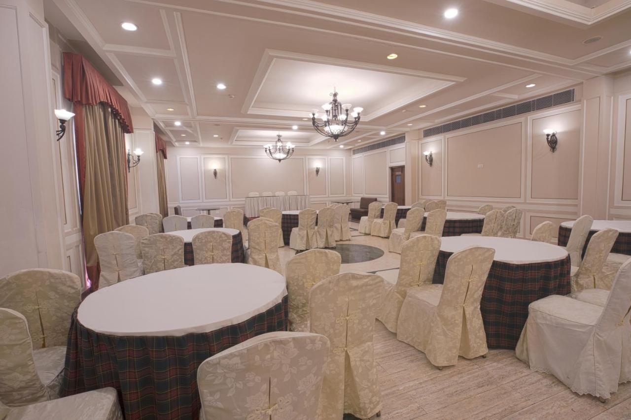 Hotel Le Castle Rudrapur Ngoại thất bức ảnh