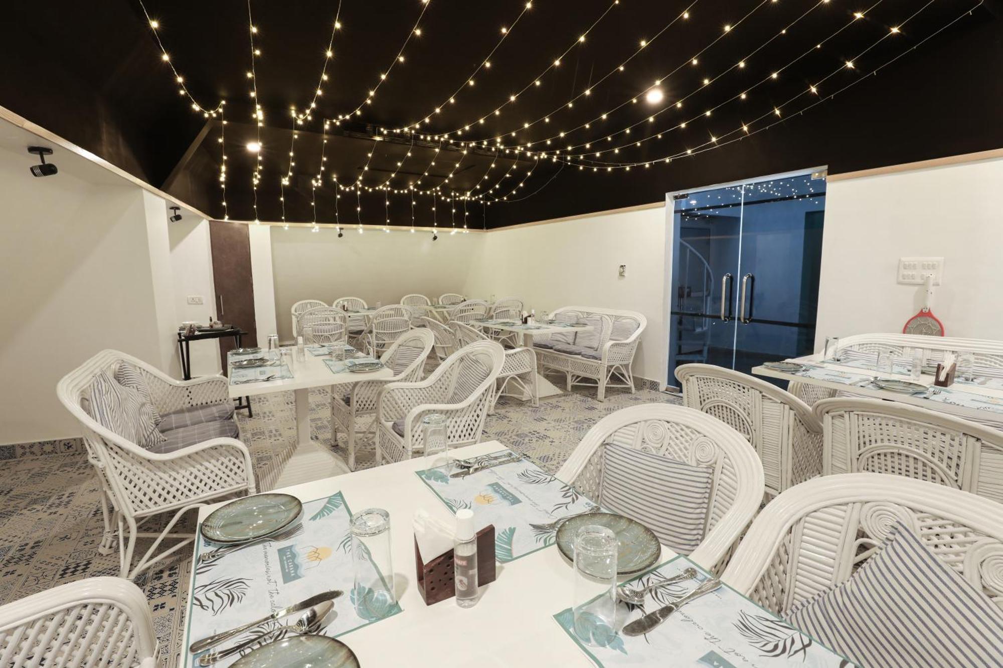 Hotel Le Castle Rudrapur Ngoại thất bức ảnh
