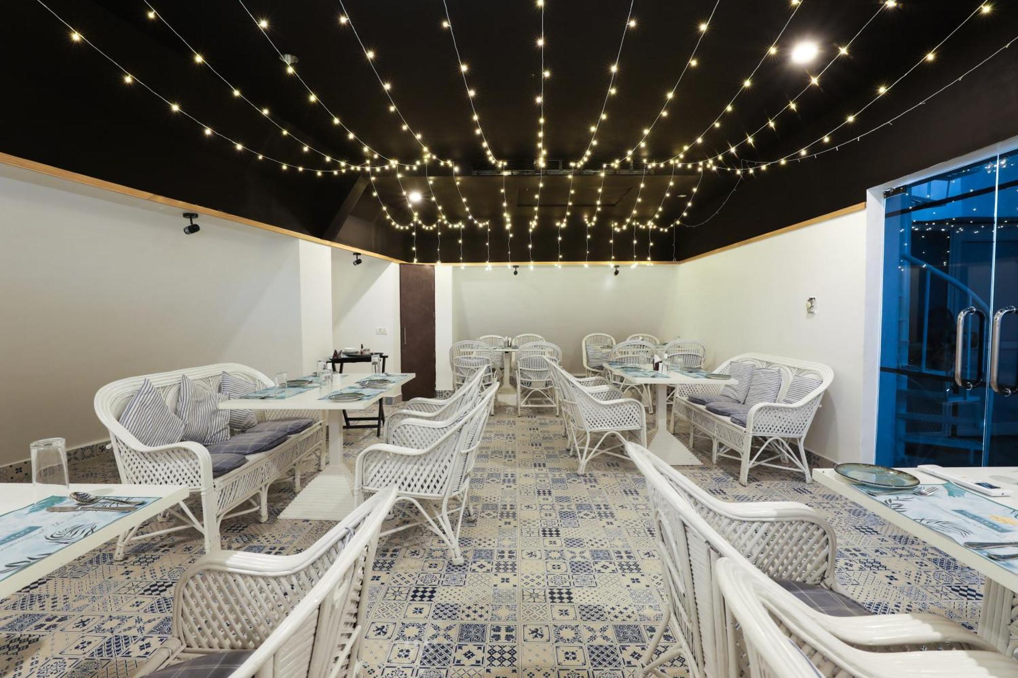 Hotel Le Castle Rudrapur Ngoại thất bức ảnh