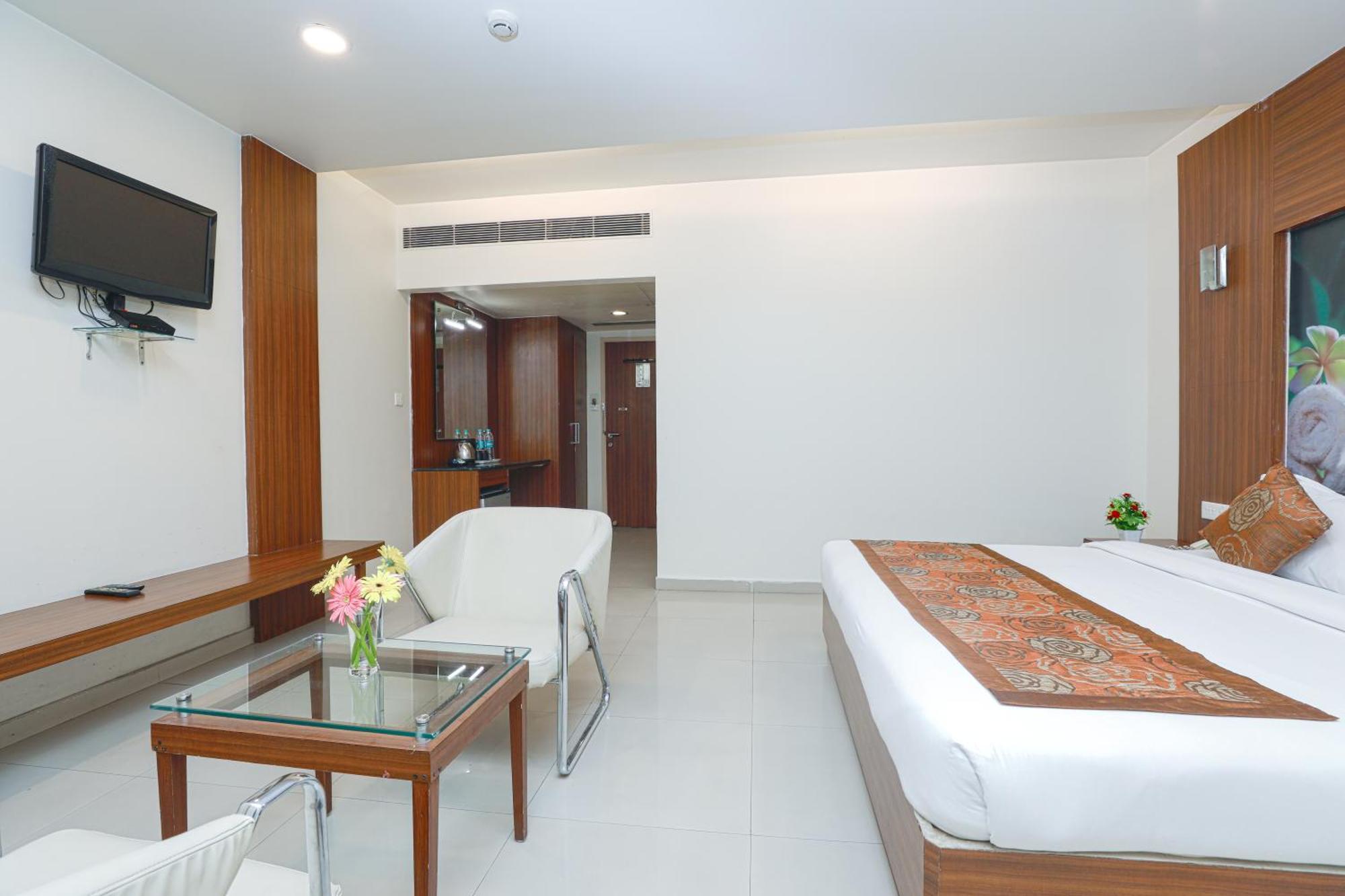 Hotel Le Castle Rudrapur Ngoại thất bức ảnh