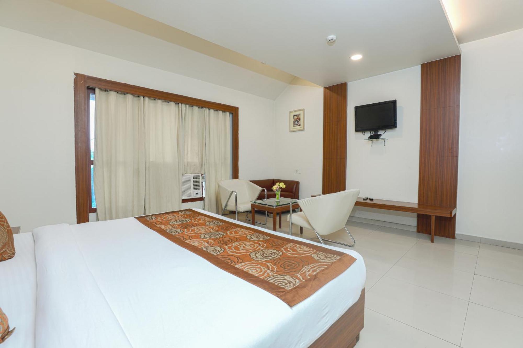 Hotel Le Castle Rudrapur Ngoại thất bức ảnh